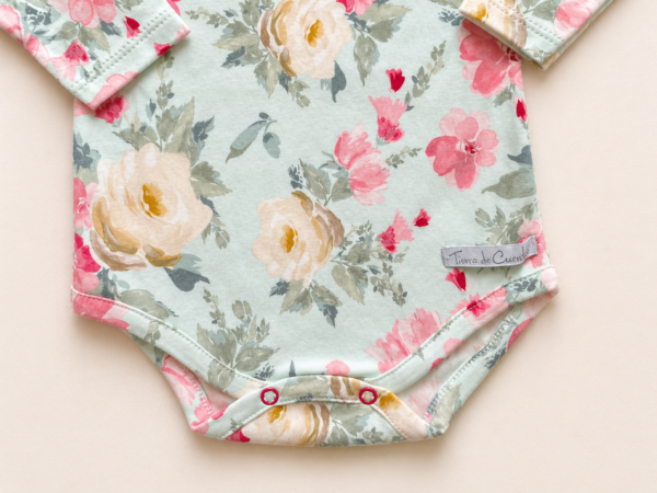 VERDE CON ROSAS MEJORADO 1 Body - Turquesa con rosas