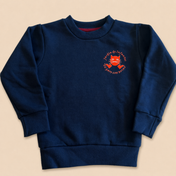 Buzo colegial - Uniforme Jardín Gato con botas.