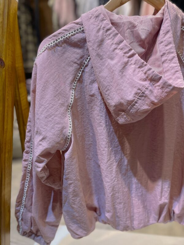 Rompeviento rosa