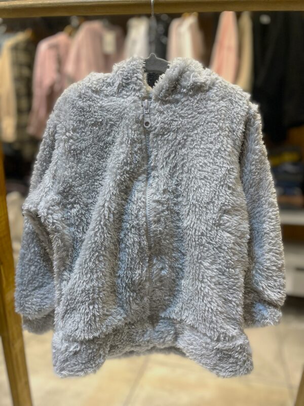 Campera gris corderito brilloso
