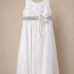 Vestido lazo con brillantes.