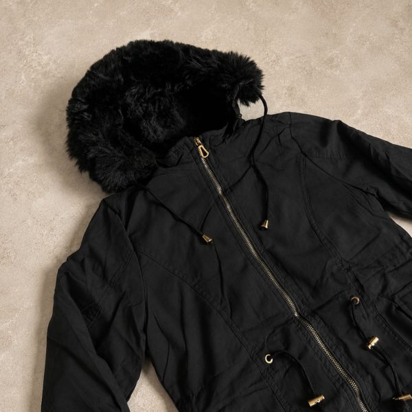 Campera de corderito negra
