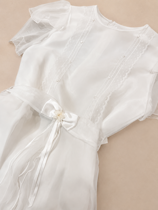 Vestido lazo con moño.
