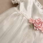 Vestido cinto de perlas