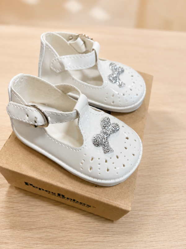 SAND1 Sandalias con aplique plateado