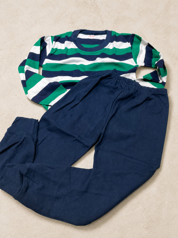 Pijama azul rayado