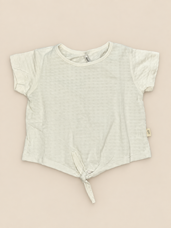 Remera con nudo