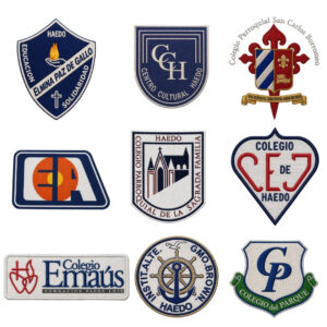 Bermuda azul colegial